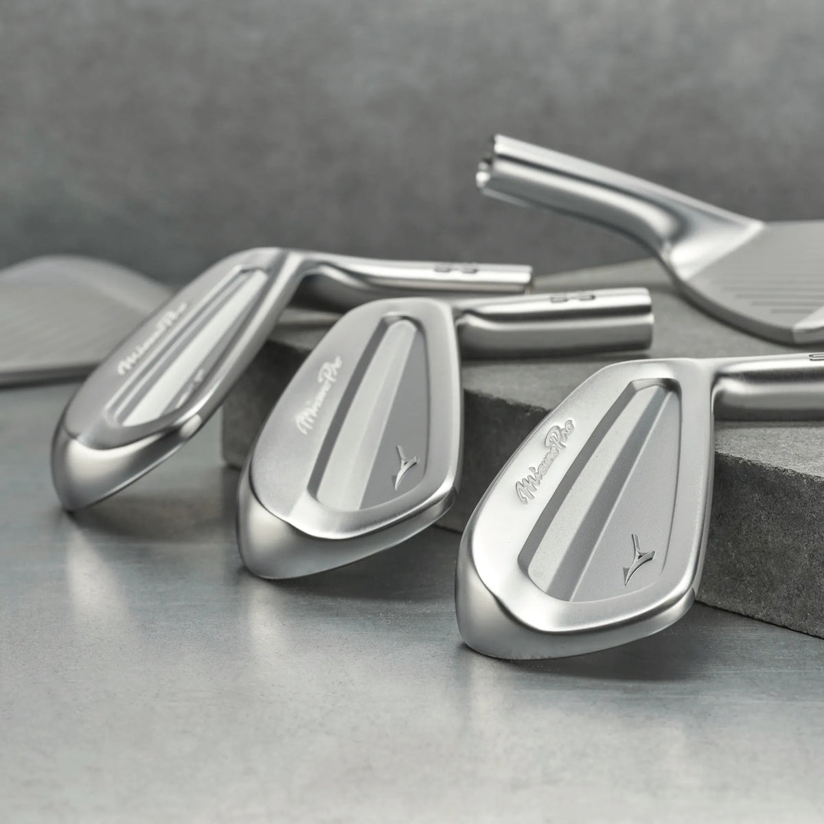 Mizuno Pro S-3 Golf Irons - Steel