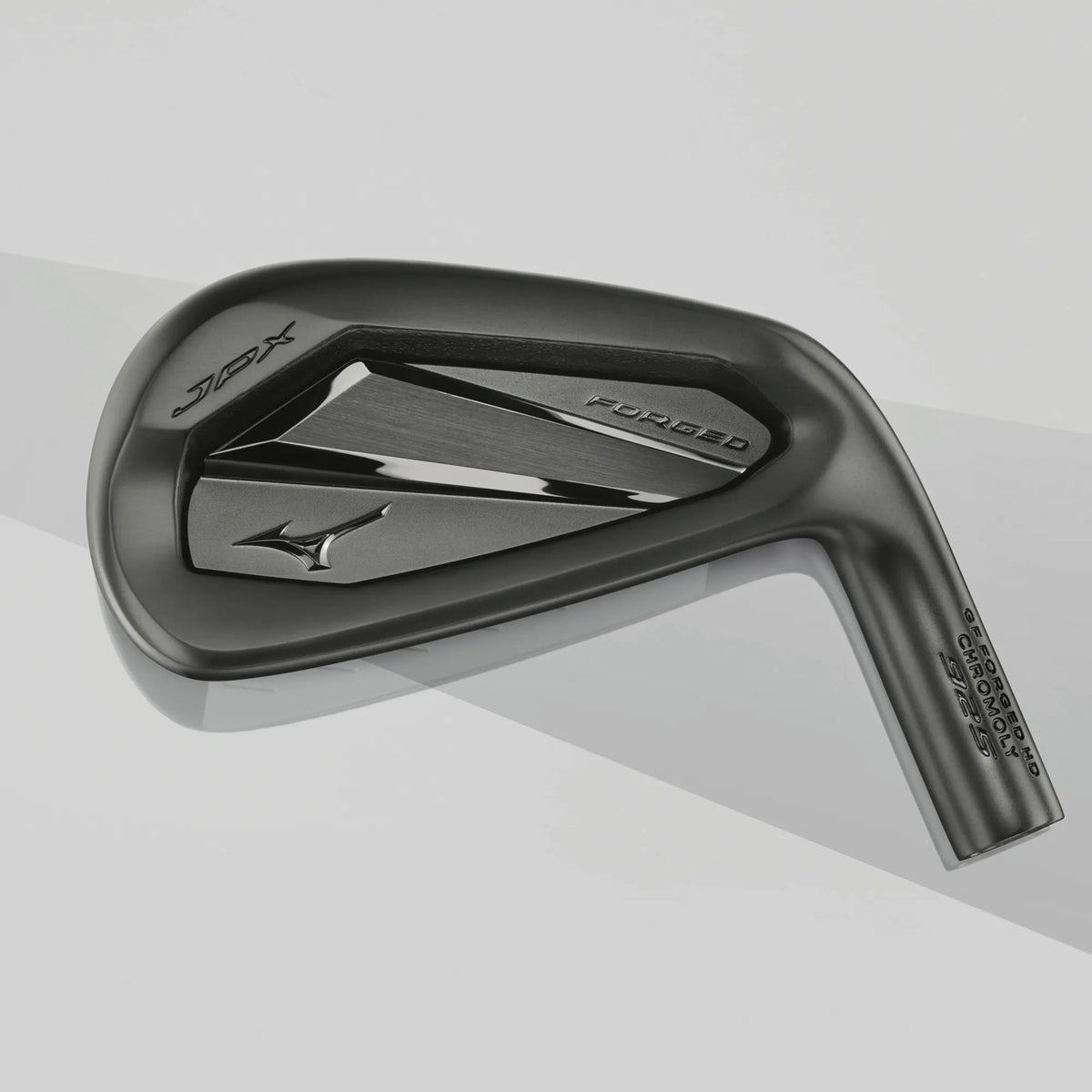Mizuno JPX 925 Forged Black Golf Irons - Graphite